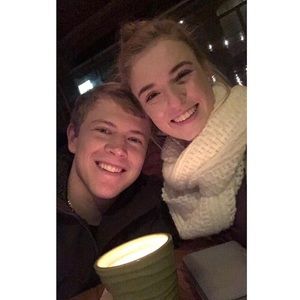 Meet your Posher, Tia